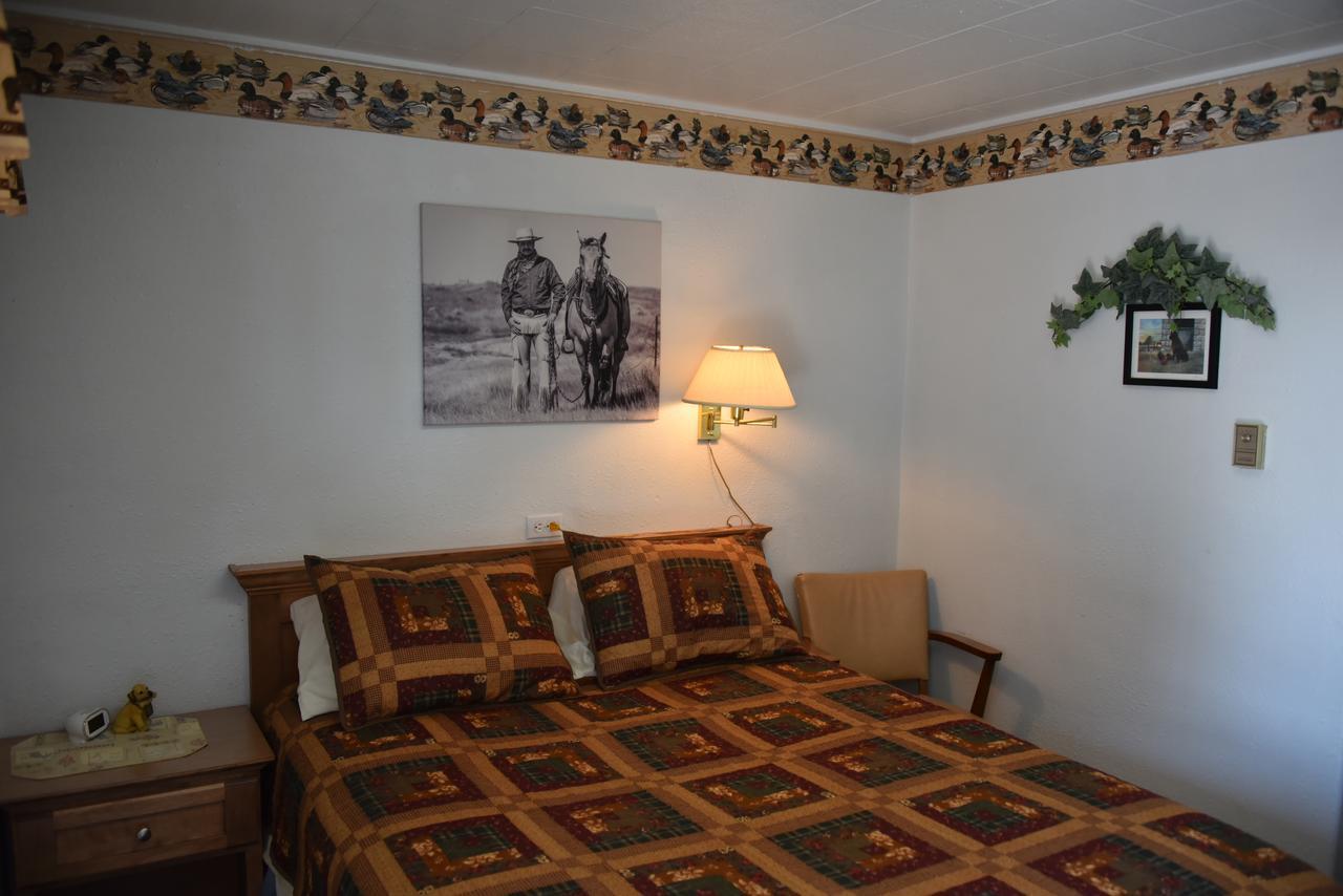 Royals Inn Motel Malta Esterno foto
