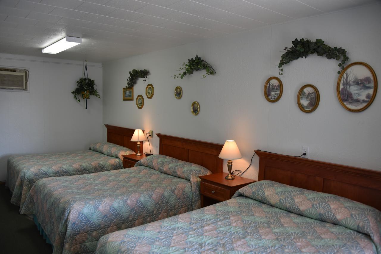 Royals Inn Motel Malta Esterno foto