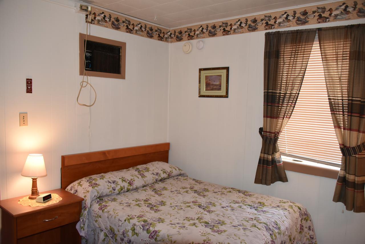 Royals Inn Motel Malta Esterno foto